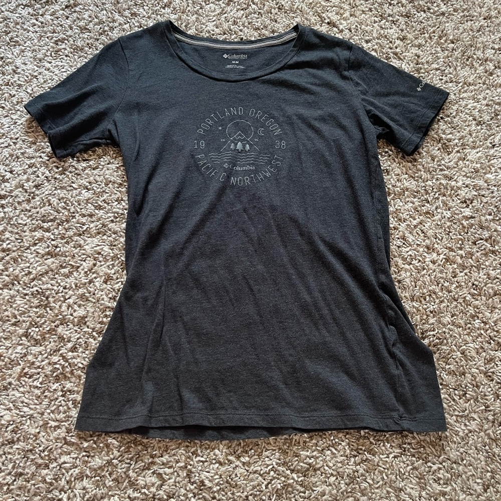 Columbia Women’s Gray Crew Neck T-Shirt